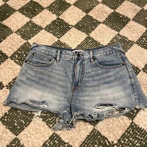 Free People light wash distressed jean shorts 27